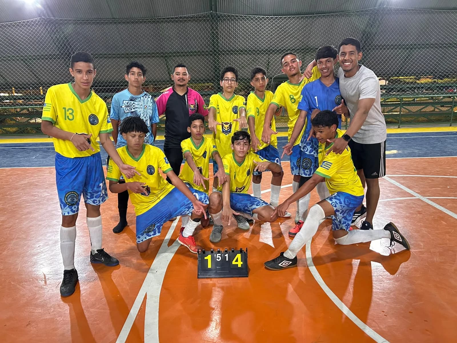 Equipe da The Fox após uma partida